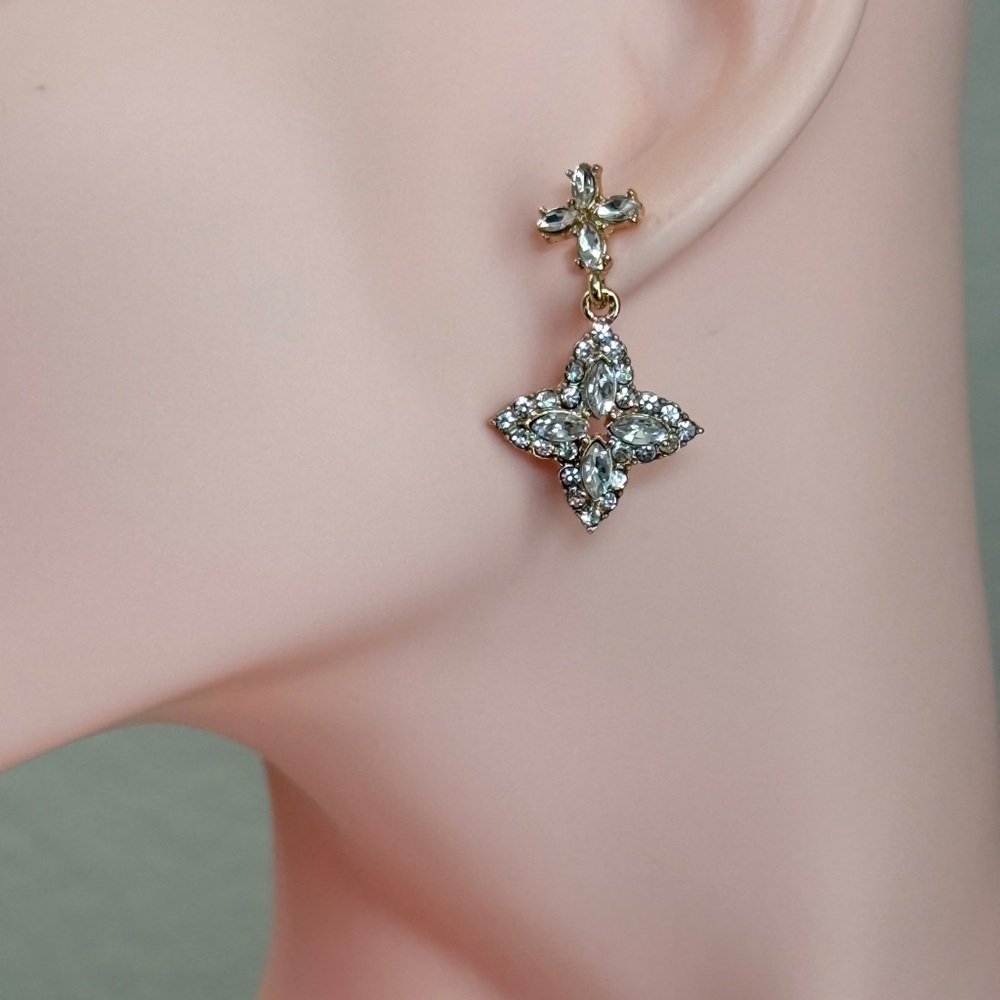 Elegant Gold and Silver Cross Earrings - Picture 4 of 8